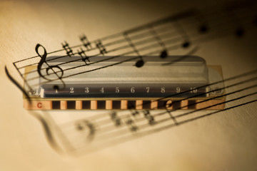 Harmonica tabs logo